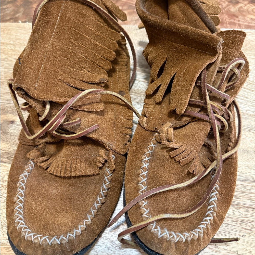 Minnetonka Brown Suede Moccasins